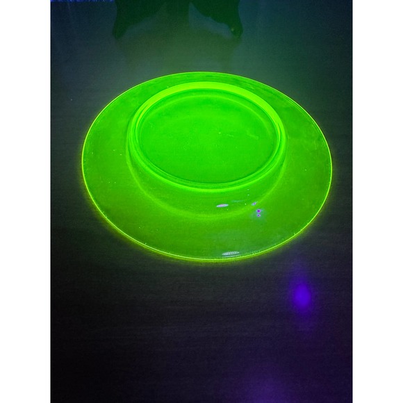 Antique Tiffin Vaseline canary yellow 7 3/8” plate - Picture 3 of 10